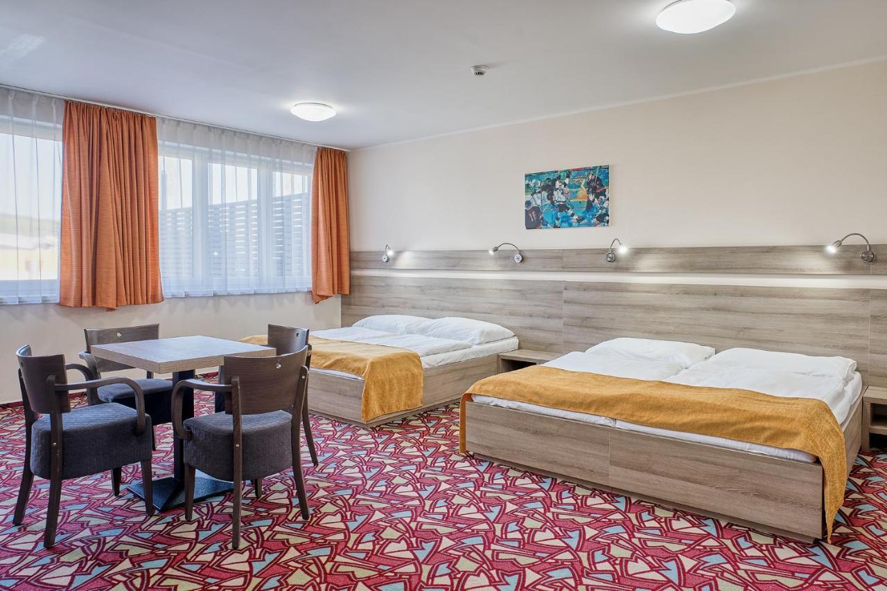 Hotel Arena Chomutov Exterior foto